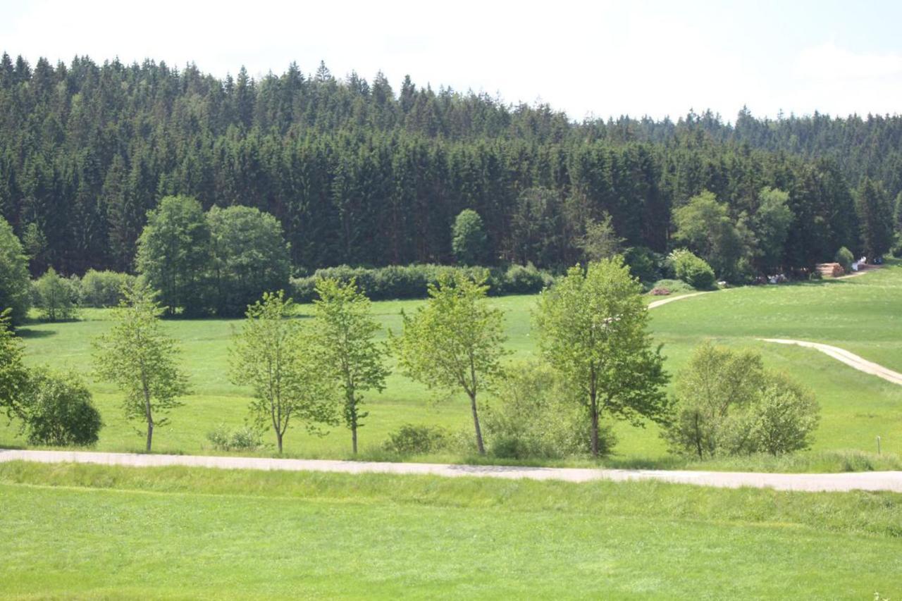 Ferienwohnungen Holzferienhaeuser Leithenwald ซวีเซิล ภายนอก รูปภาพ